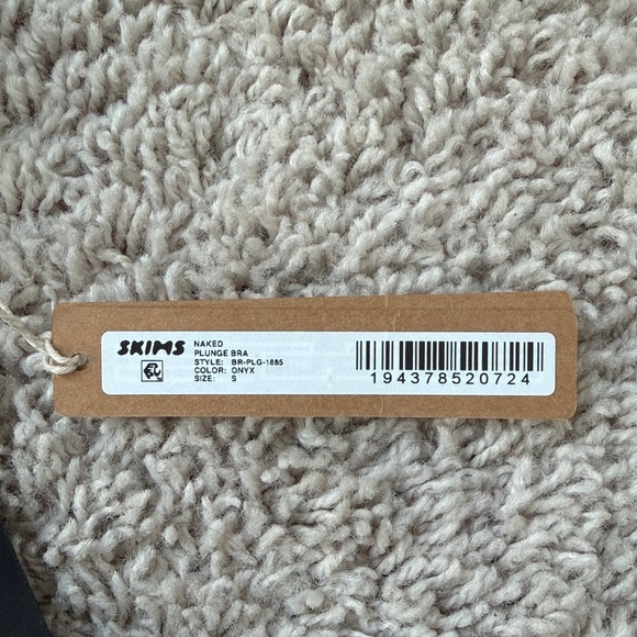 Skims Naked Plunge Bra Onyx - Picture 4 of 7